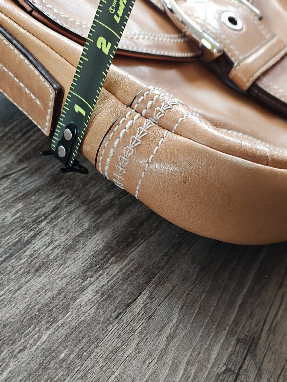 Vintage Coach Leather Shoulder Bag - Picture 6 of 9